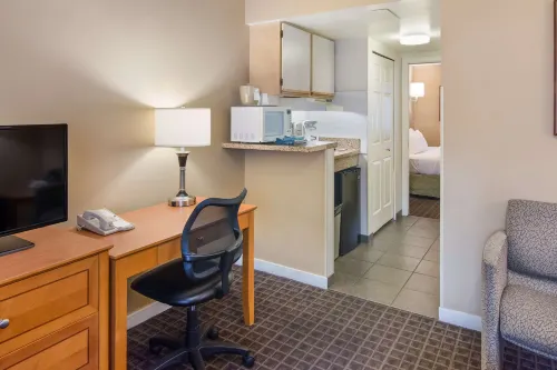 SureStay Hotel by Best Western North Vancouver Capilano Zimmer Photos