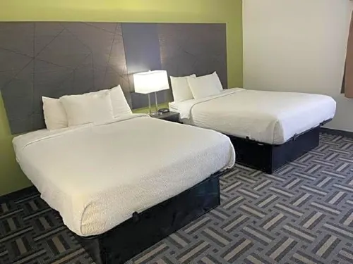 La Quinta Inn by Wyndham Cincinnati North Photos