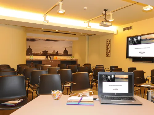 Hotel Mercure Roma Centro Colosseo Business Photos