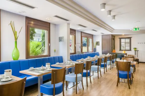 Hotel Rega Stuttgart Restauration Photos