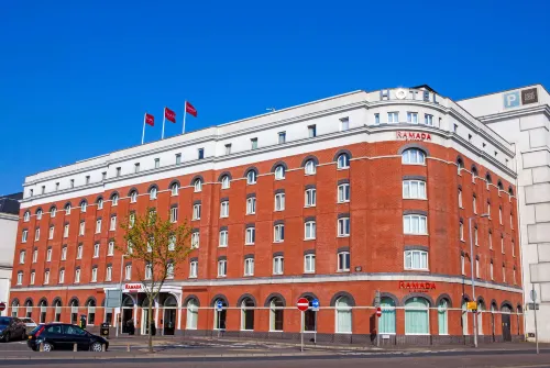 Ramada by Wyndham Belfast City Centre Extérieur Photos