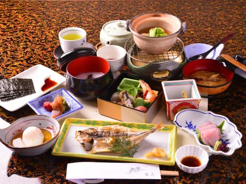 Furuya Ryokan Makanan Photos