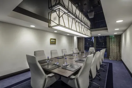 Hilton Podgorica Crna Gora Business Photos