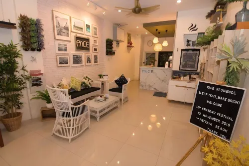Pace Residence and Bar Pattaya Photos