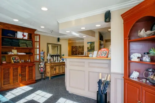 Sand Pebbles Inn Public Areas Photos