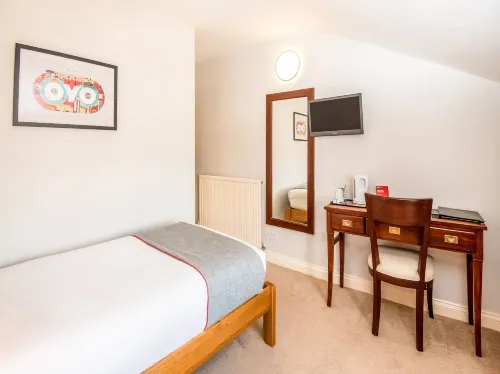 The Regency, Clifton Bristol by Belvilla Rooms Photos