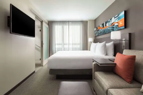 Hyatt Place New York City/Times Square Rooms Photos