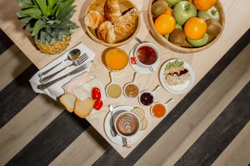 Room Select Via Veneto Dining Photos