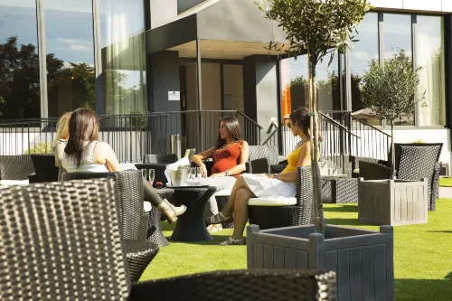 Executive Hôtel Paris Gennevilliers Espaces publics Photos