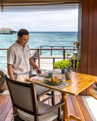 Dusit Thani Maldives Restauration Photos