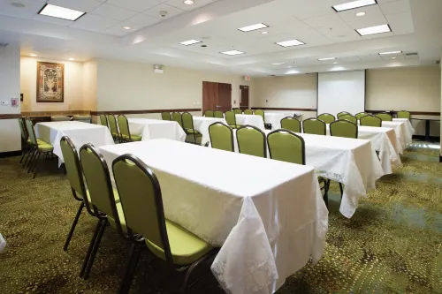 Hampton Inn Linden Business Facilities Photos