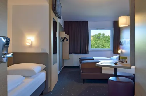 B&B HOTEL Regensburg-City Camere Photos