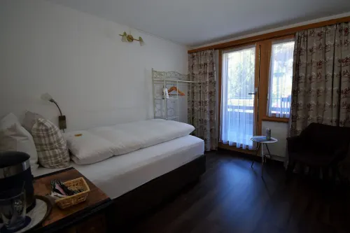Hotel Cabana Rooms Photos