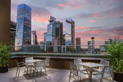 Double Tree by Hilton New York Times Square South Restauration Photos