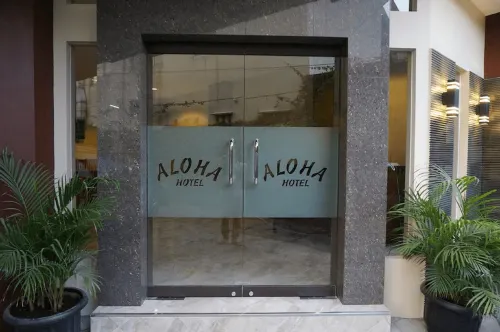 Aloha Hotel Yogyakarta Ngoại thất Photos