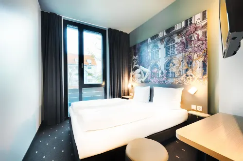 B&B HOTEL München-Moosach Chambres Photos