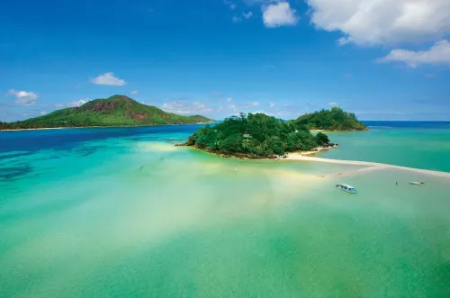 JA Enchanted Waterfront Seychelles بالقرب من الفندق Photos
