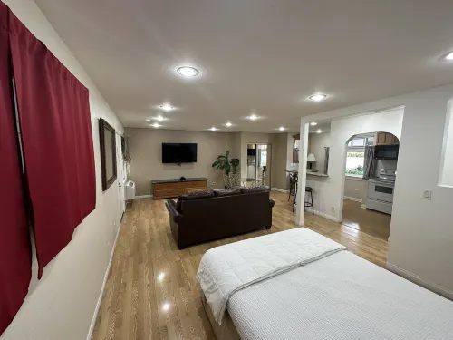 King Frederik Inn Rooms Photos