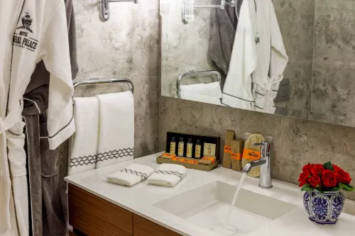 Amiral Palace Hotel Boutique Class & Spa Rooms Photos