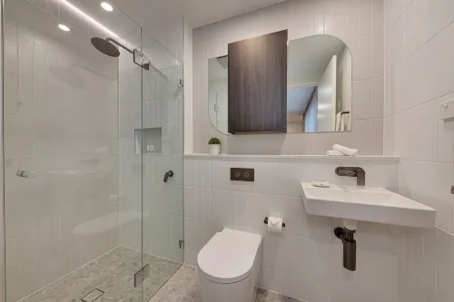 Littomore Suites Kingswood Rooms Photos