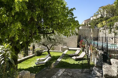 Airelles Gordes, La Bastide Extérieur Photos