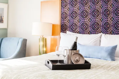Best Western Premier Toronto Airport Carlingview Hotel Photos