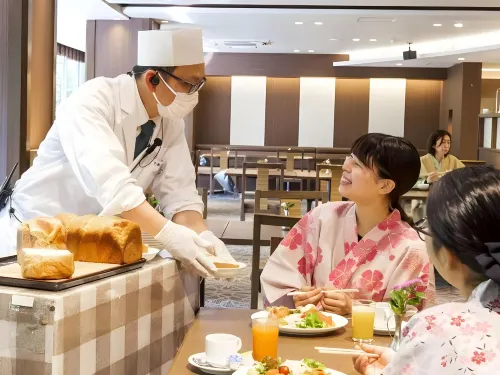 Shimobe Hotel Restauration Photos