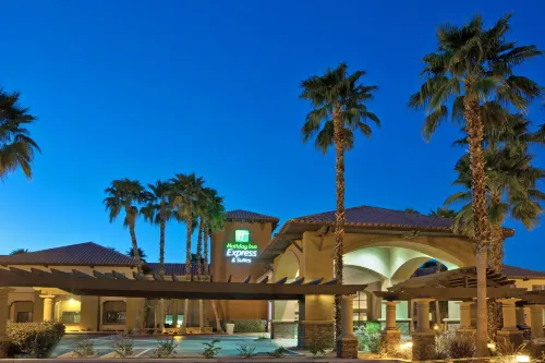 Holiday Inn Express & Suites Rancho Mirage - Palm Spgs Area Exterior Photos