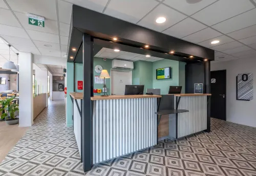 B&B HOTEL Saintes Espaces publics Photos