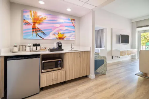 Radisson Resort Miami Beach Photos