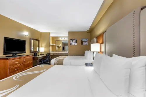 Quality Inn & Suites Westminster Seal Beach Photos