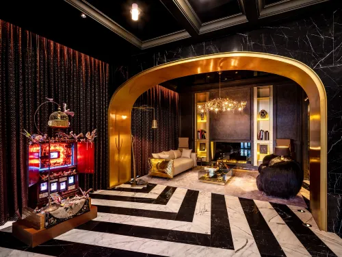 Art Paradiso, Paradise City Area Publik Photos