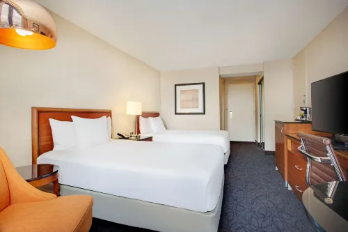 Hilton Chicago O'Hare Airport Rooms Photos