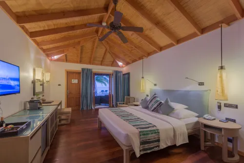 Vilamendhoo Island Resort & Spa Photos