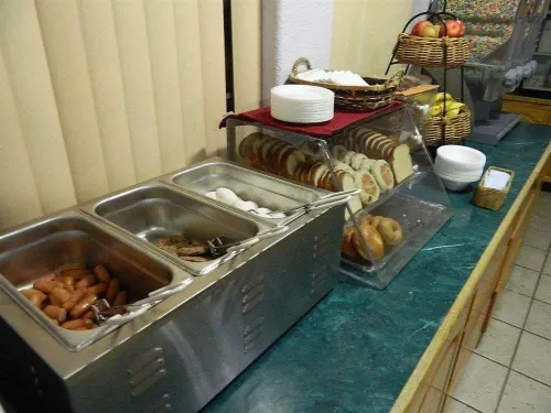 California Inn Barstow Dining Photos