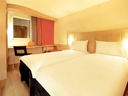 Hotel ibis Poissy. Photos