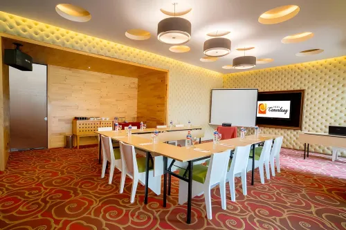 Hotel Cemerlang مرافق الأعمال Photos