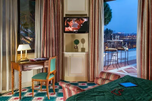 Hotel Donna Laura Palace Photos