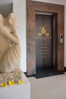 Royal Regantris Kuta  Dekat Hotel Photos