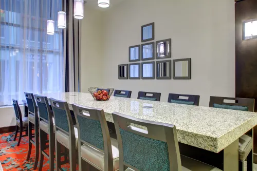 Hampton Inn & Suites Roanoke Downtown Business Facilities Photos