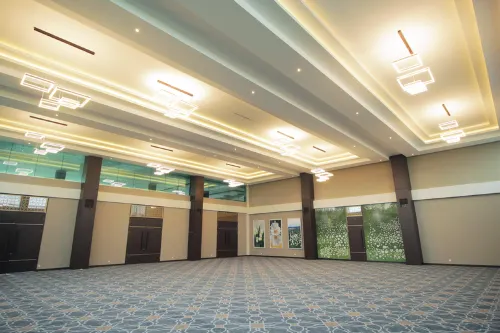 EASTERN HOTEL BOJONEGORO Area Publik Photos
