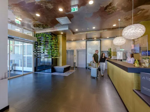 Mercure Hotel Wuerzburg Am Mainufer Öffentliche Flächen Photos