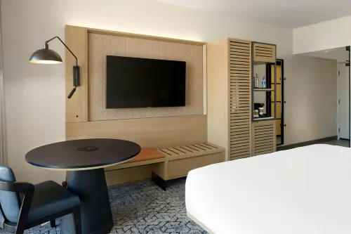 Sheraton Park Hotel at The Anaheim Resort Huoneet Photos
