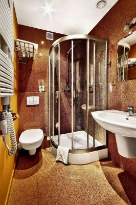 Grand Royal Hotel Kamar Photos