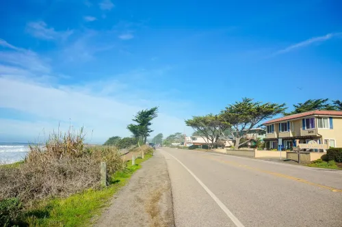 Sand Pebbles Inn Near Hotel Photos
