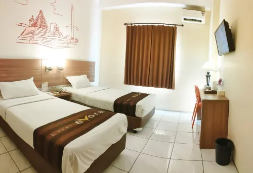 Hotel Evora Surabaya Kamar Photos