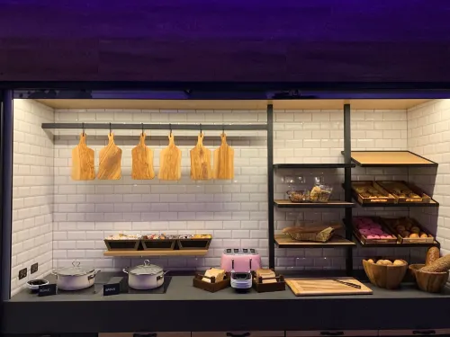 Moxy Essen City Restauration Photos