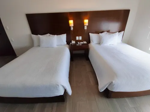 Ramada by Wyndham Tampico Centro Photos