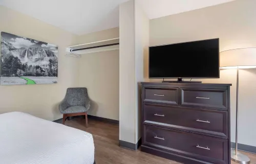Extended Stay America Suites - Seattle - Redmond Photos