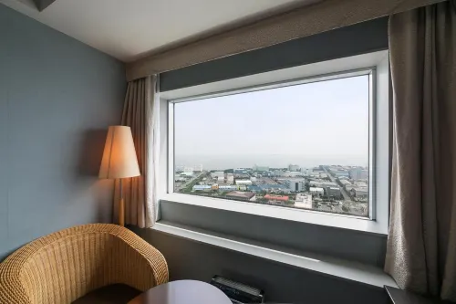 Yokohama Techno Tower Hotel Photos